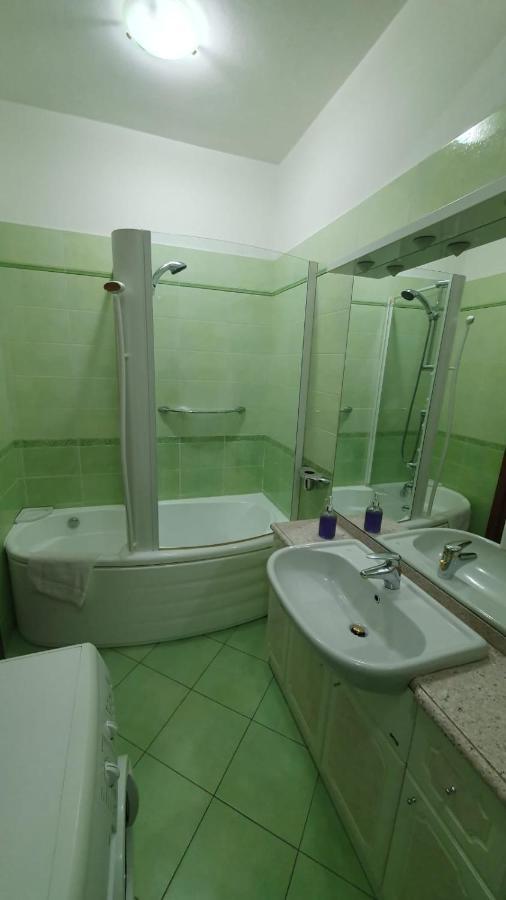Beb I Portici Bed & Breakfast Cernobbio Dış mekan fotoğraf