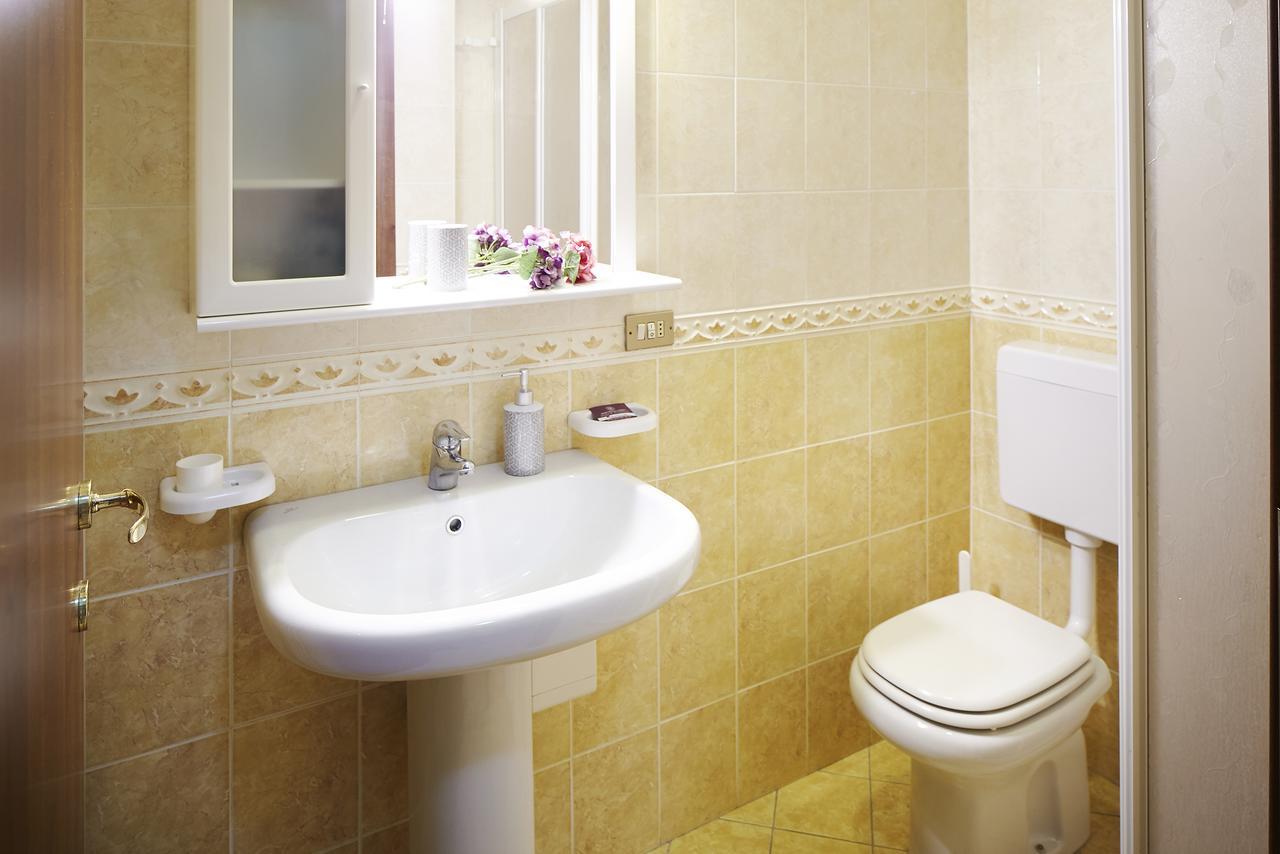 Beb I Portici Bed & Breakfast Cernobbio Dış mekan fotoğraf